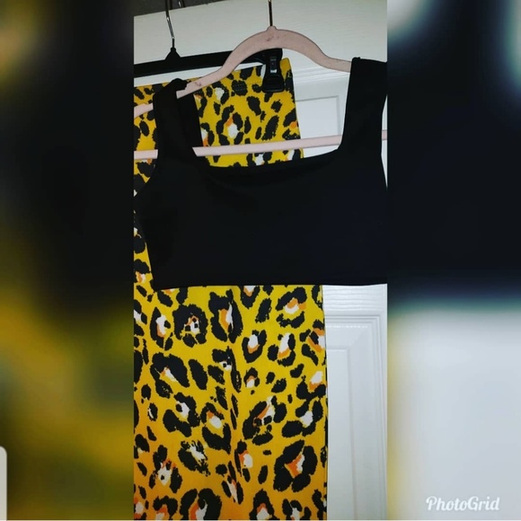 Leopard print midi bodycon skirt - Picture 2 of 3